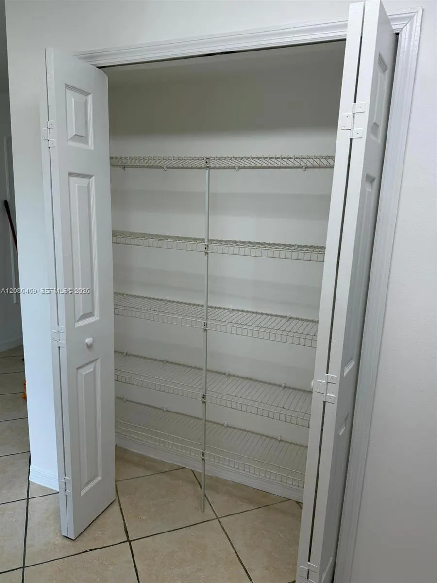 2900 SE 12th Rd #101-28 Homestead, FL 33035