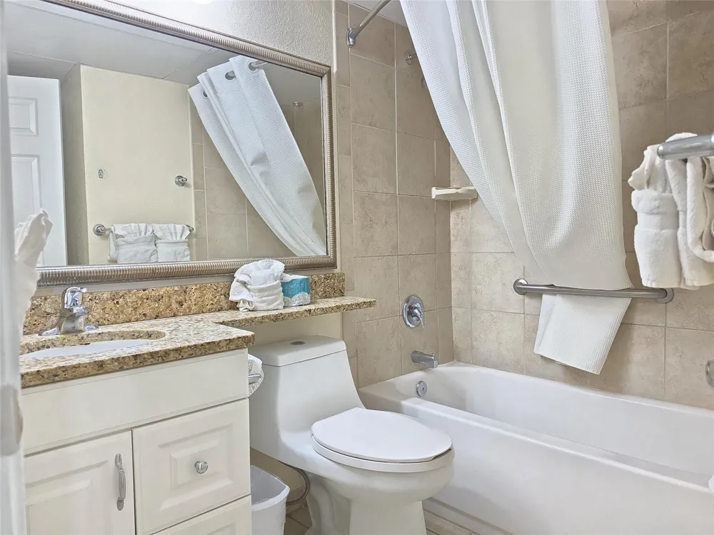 6102 Seawall Boulevard #306 Galveston, TX 77551