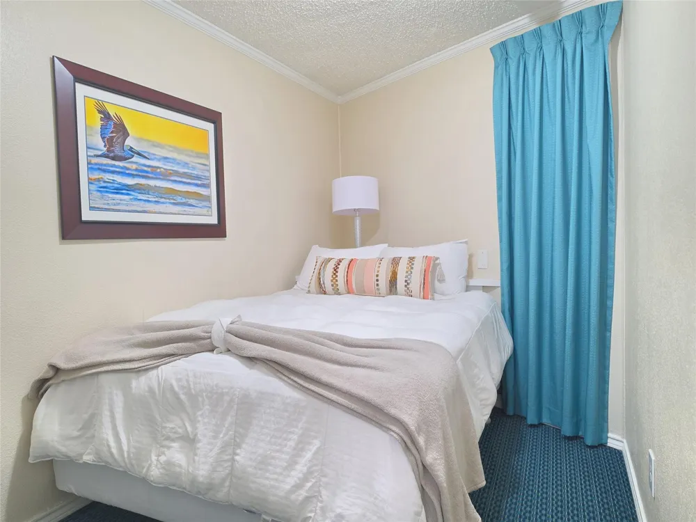 6102 Seawall Boulevard #306 Galveston, TX 77551