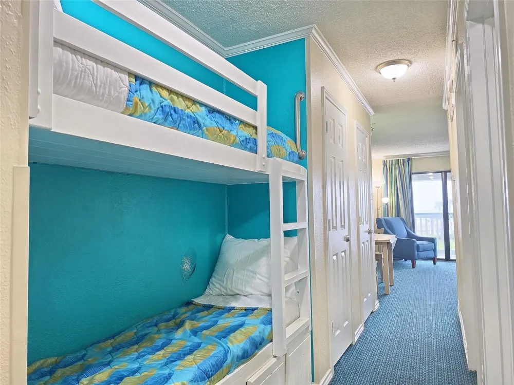 6102 Seawall Boulevard #306 Galveston, TX 77551