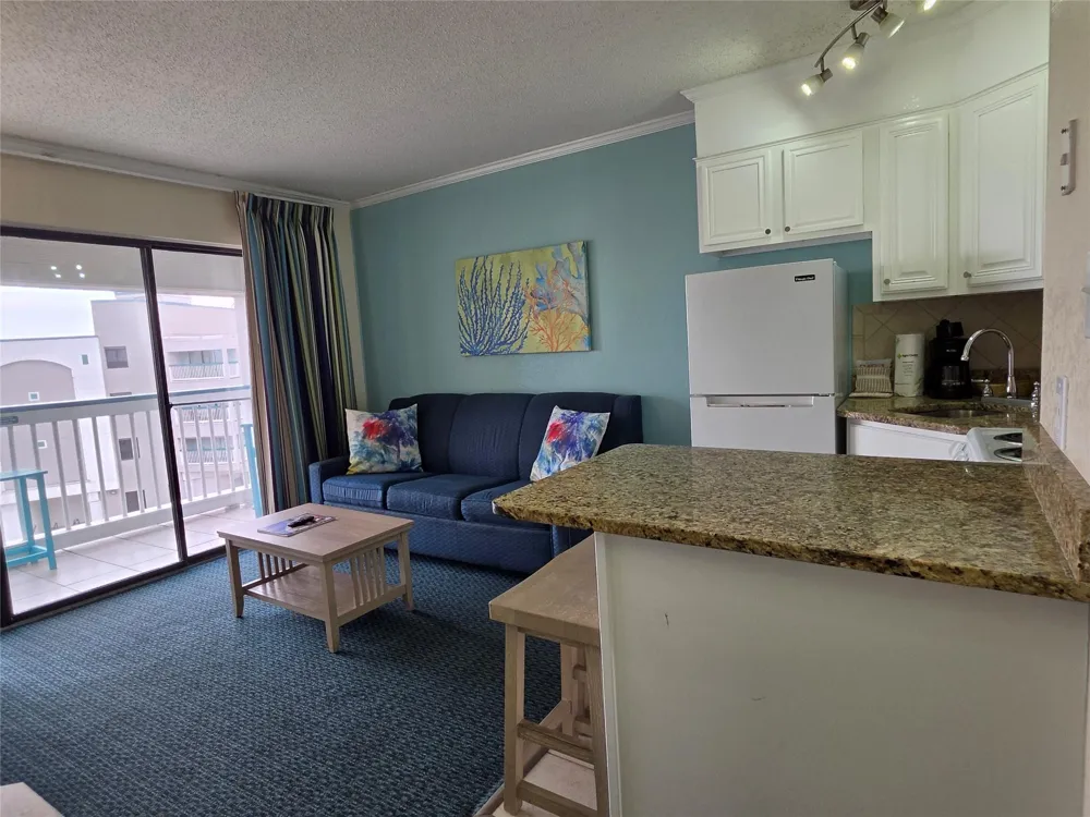 6102 Seawall Boulevard #306 Galveston, TX 77551