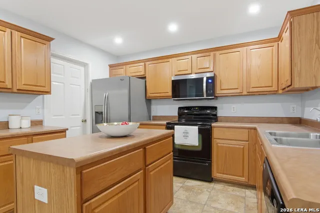 10810 Buckskin Spur San Antonio, TX 78254