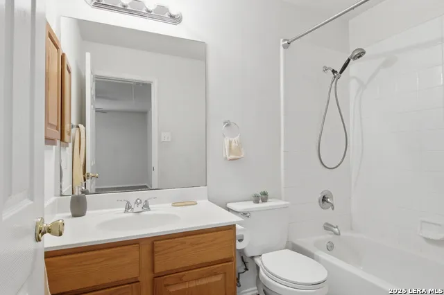 10810 Buckskin Spur San Antonio, TX 78254