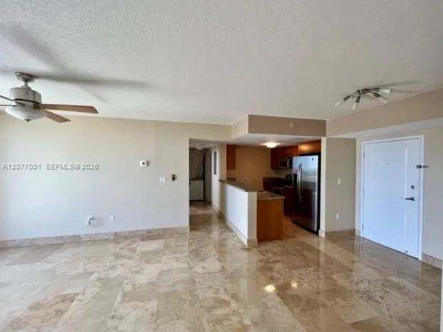 1555 Treasure Dr #412 North Bay Village, FL 33141