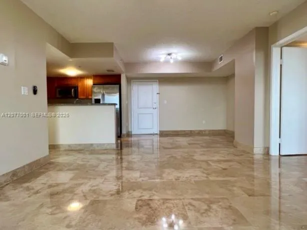 1555 Treasure Dr #412 North Bay Village, FL 33141