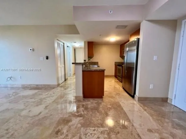 1555 Treasure Dr #412 North Bay Village, FL 33141