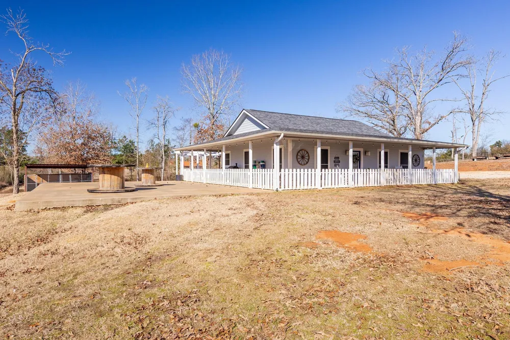 2731 Fm 225 Douglass, TX 75943