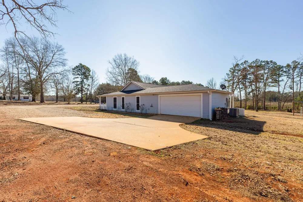 2731 Fm 225 Douglass, TX 75943