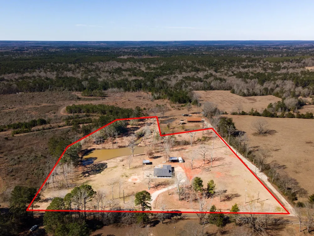 2731 Fm 225 Douglass, TX 75943