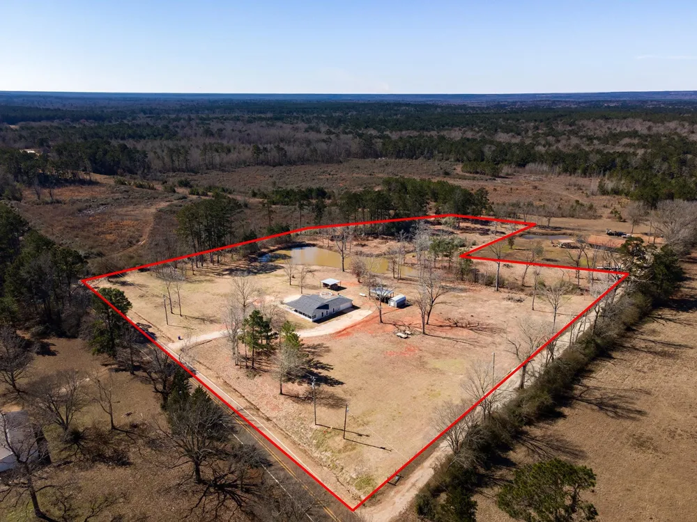 2731 Fm 225 Douglass, TX 75943