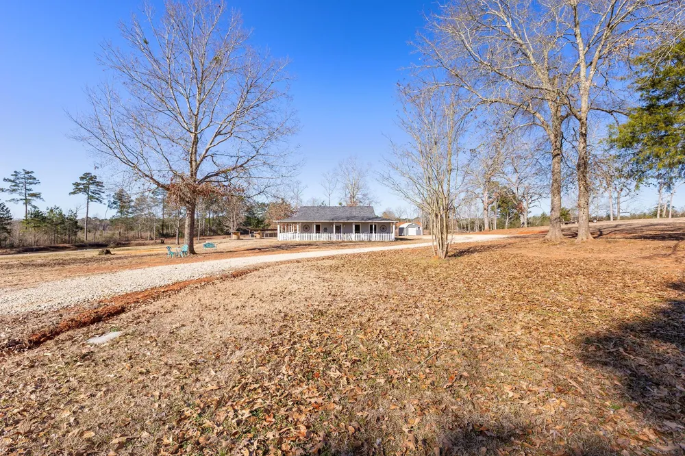 2731 Fm 225 Douglass, TX 75943