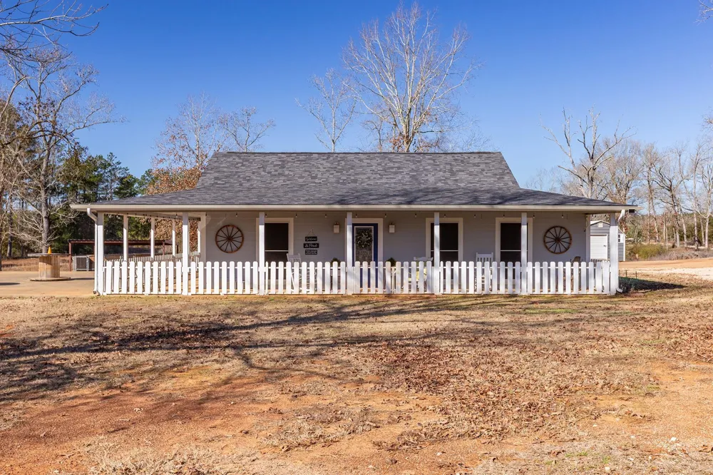 2731 Fm 225 Douglass, TX 75943