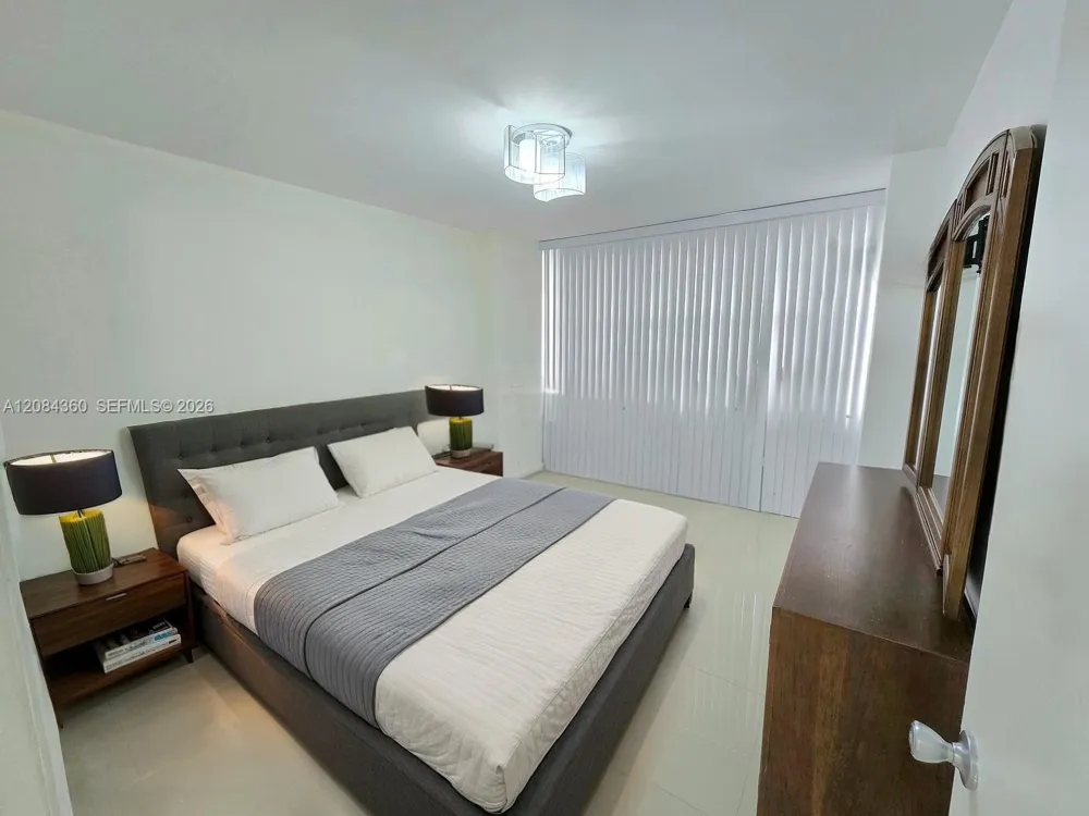 18051 Biscayne Blvd #1204 Aventura, FL 33160