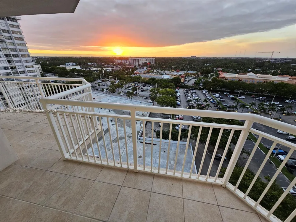 18051 Biscayne Blvd #1204 Aventura, FL 33160