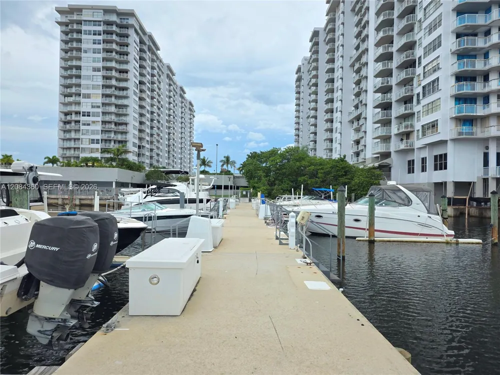 18051 Biscayne Blvd #1204 Aventura, FL 33160