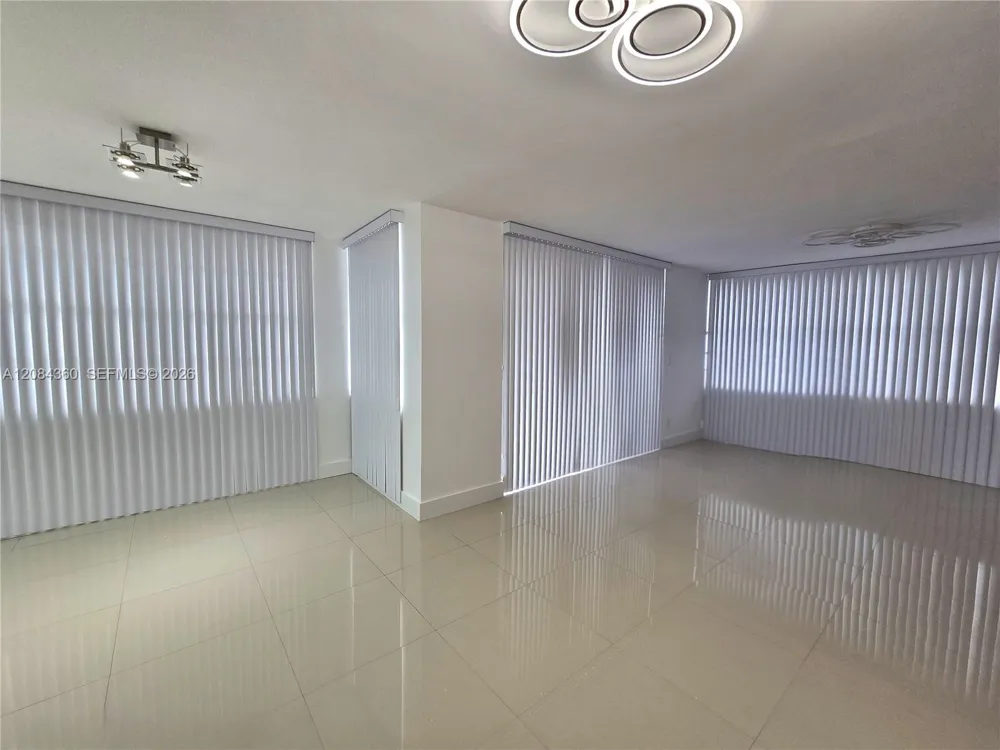 18051 Biscayne Blvd #1204 Aventura, FL 33160