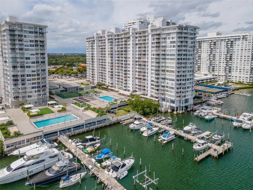 18051 Biscayne Blvd #1204 Aventura, FL 33160