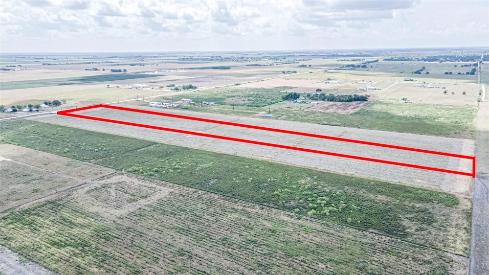 4327 Polak Road Wallis, TX 77485