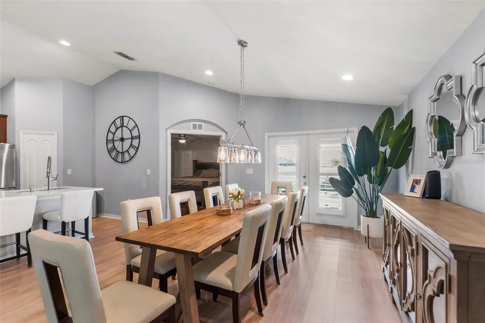 171 LAKE MARIANA PLACE Auburndale, FL 33823