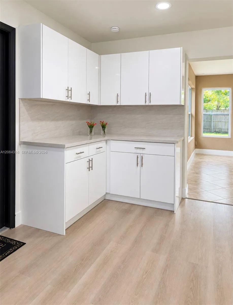 400 SW 31st Ave Fort Lauderdale, FL 33312