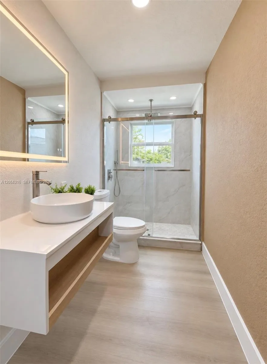 400 SW 31st Ave Fort Lauderdale, FL 33312