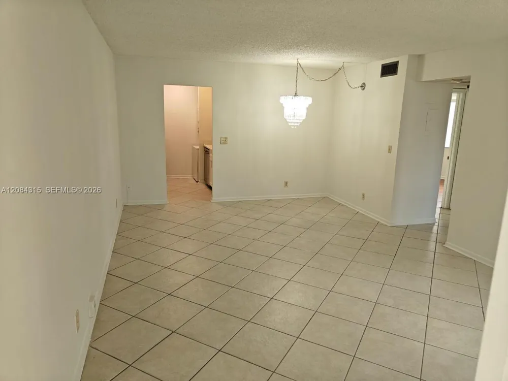 10228 Twin Lakes Dr #16-E Coral Springs, FL 33071