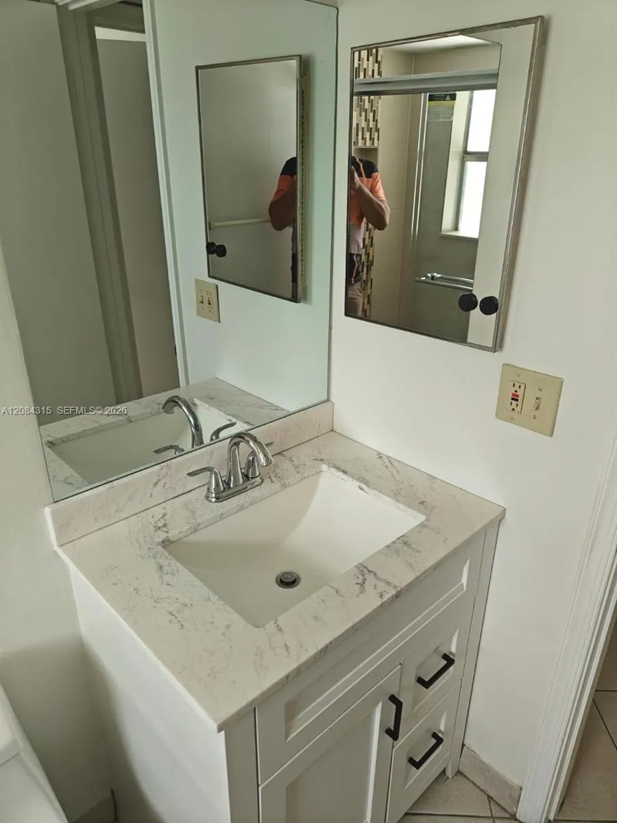 10228 Twin Lakes Dr #16-E Coral Springs, FL 33071
