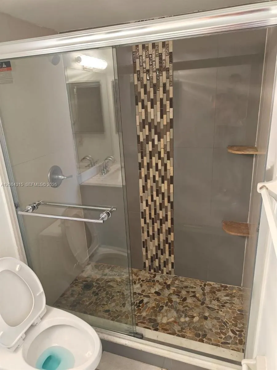 10228 Twin Lakes Dr #16-E Coral Springs, FL 33071