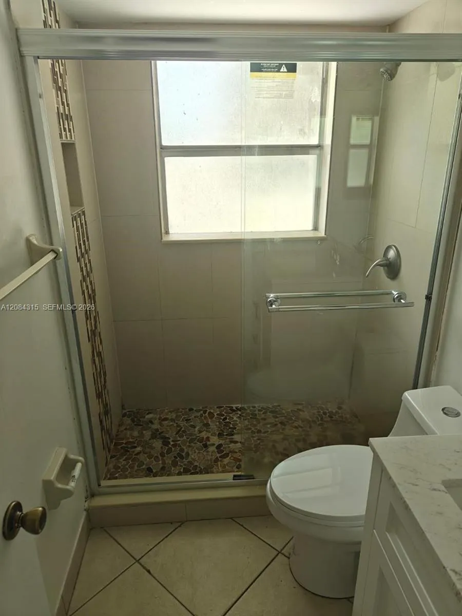 10228 Twin Lakes Dr #16-E Coral Springs, FL 33071