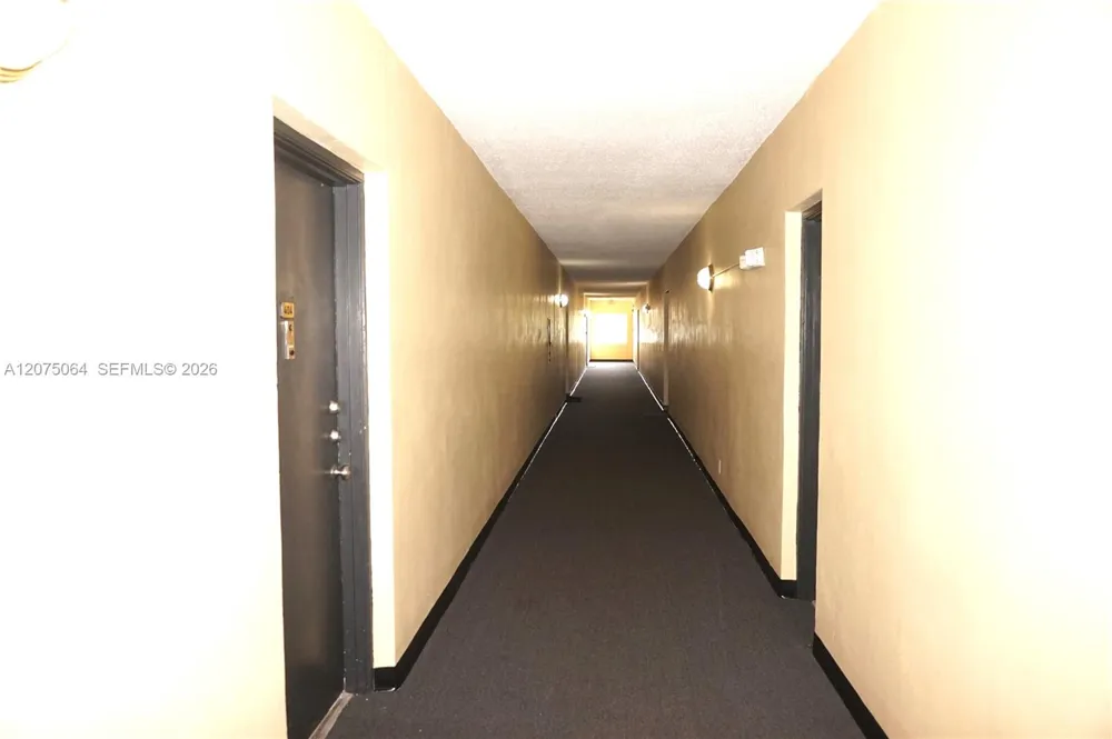 4044 NW 19th St #404 Lauderhill, FL 33313