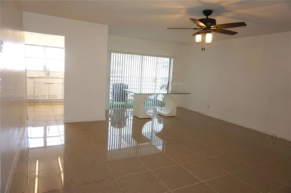 4044 NW 19th St #404 Lauderhill, FL 33313