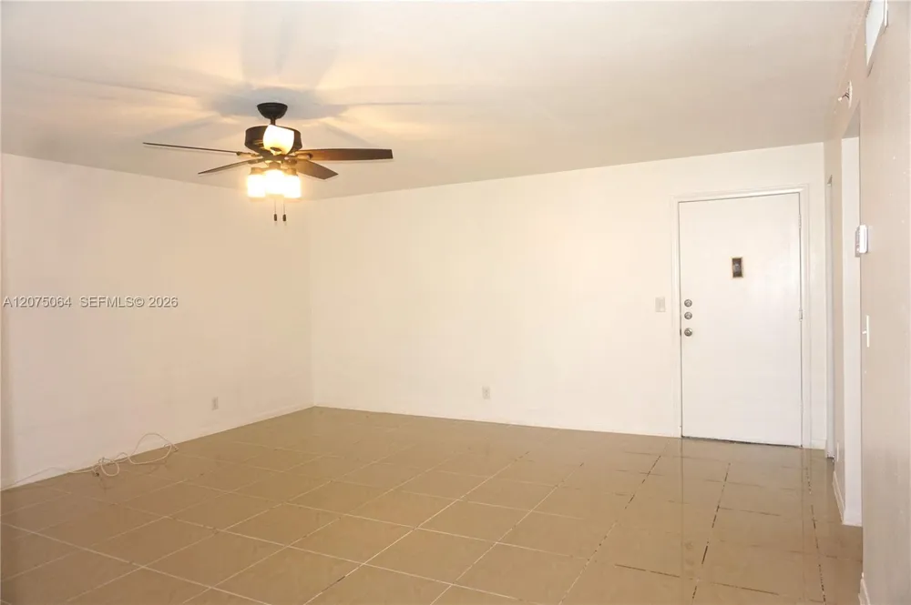 4044 NW 19th St #404 Lauderhill, FL 33313
