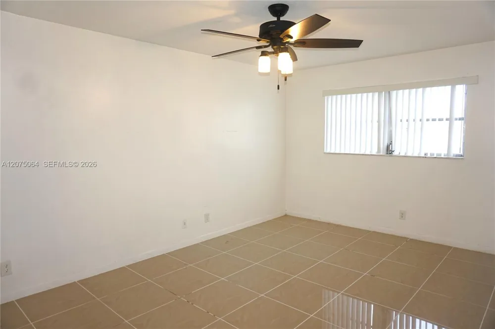4044 NW 19th St #404 Lauderhill, FL 33313