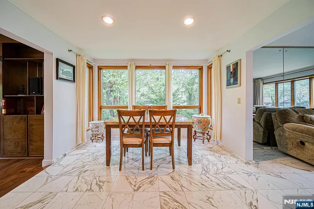728 Lancaster Road Ridgefield, NJ 07657