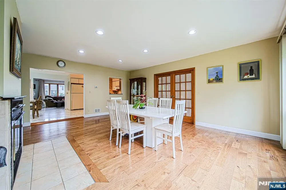 728 Lancaster Road Ridgefield, NJ 07657