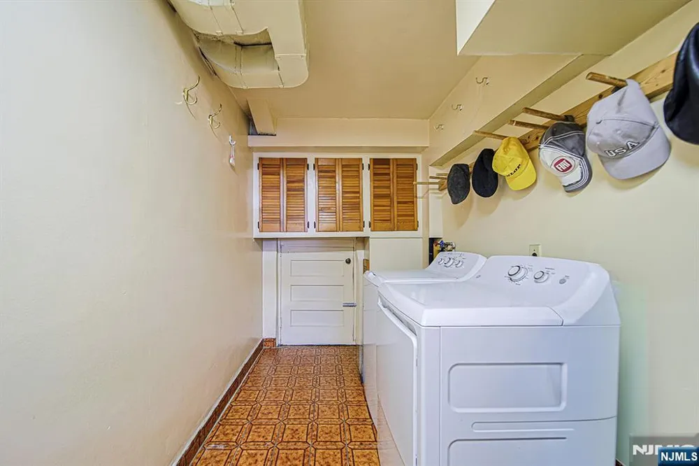 728 Lancaster Road Ridgefield, NJ 07657