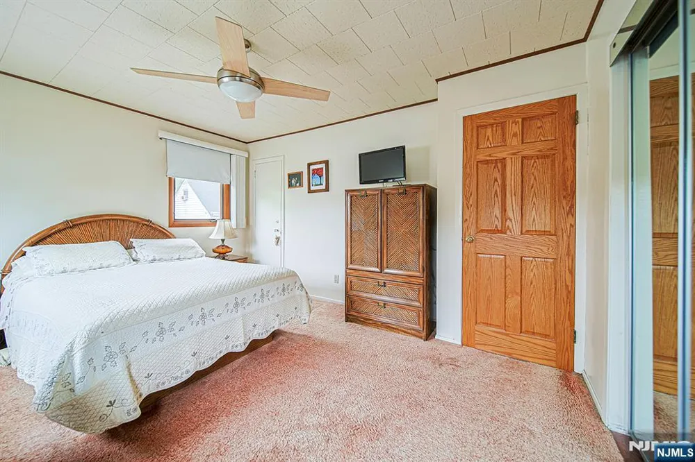 728 Lancaster Road Ridgefield, NJ 07657