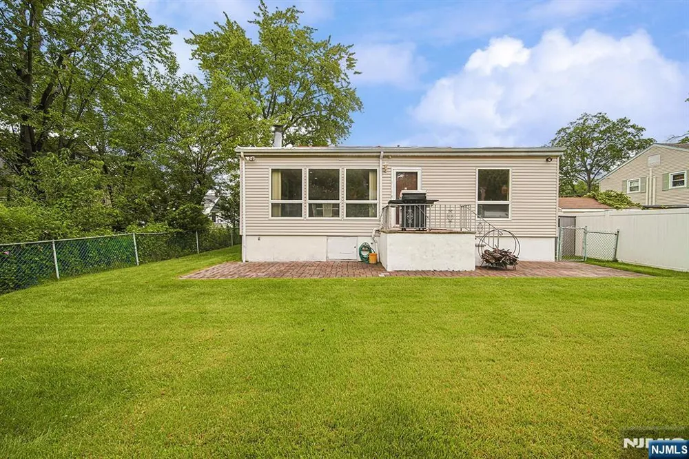 728 Lancaster Road Ridgefield, NJ 07657