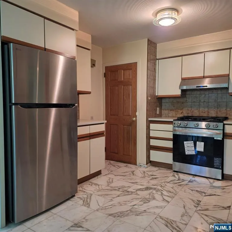 728 Lancaster Road Ridgefield, NJ 07657