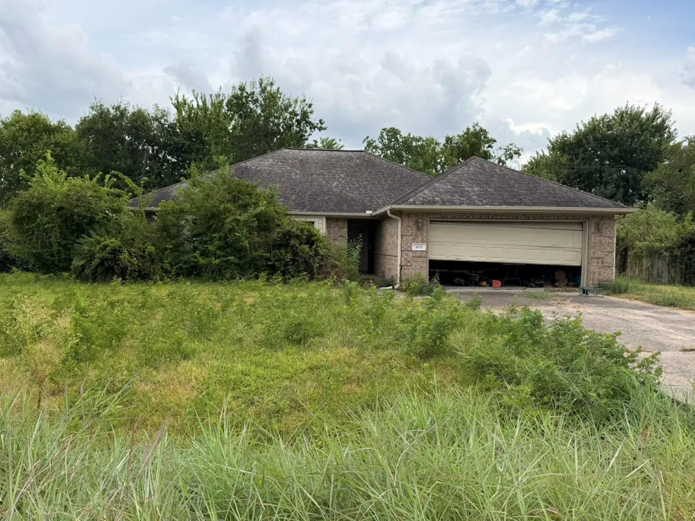 1033 Theresa Street Houston, TX 77051