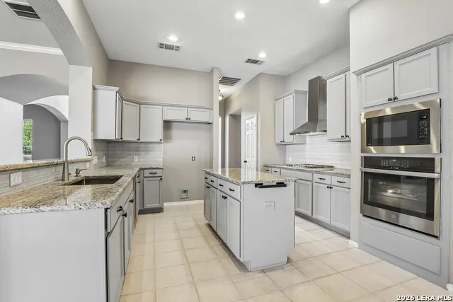 19519 Azure Oak San Antonio, TX 78258