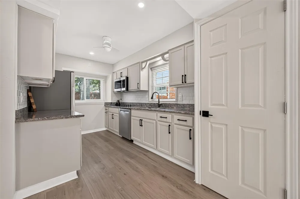 437 Bendwood Drive Houston, TX 77024