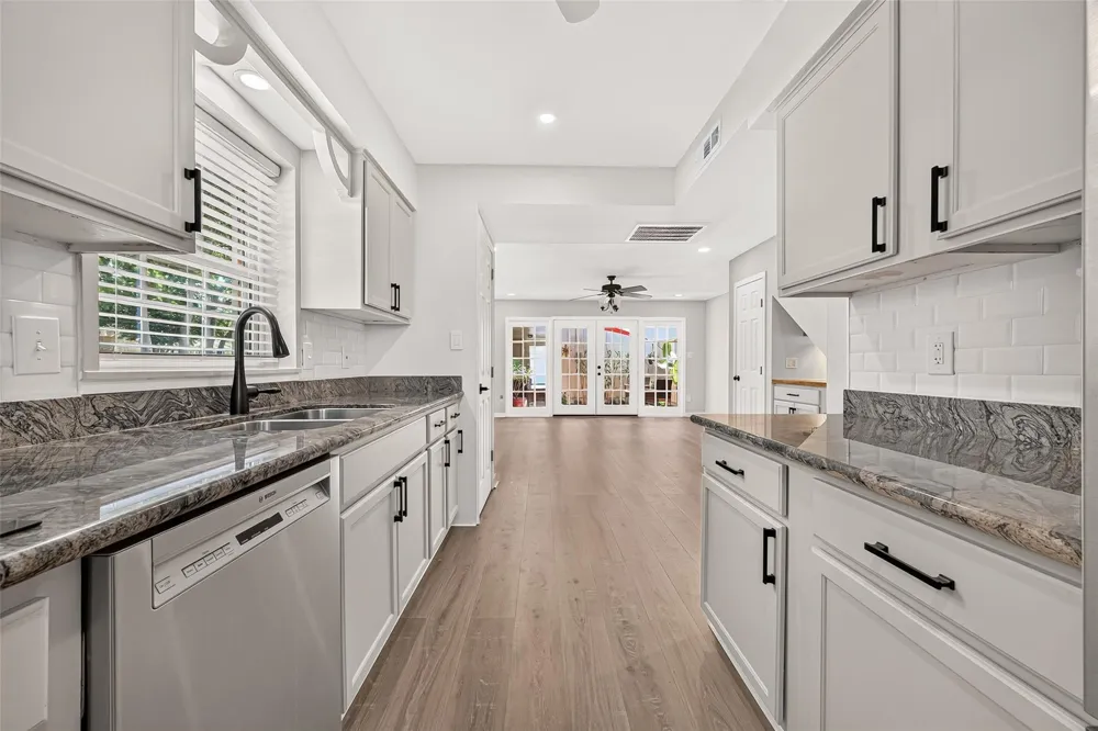 437 Bendwood Drive Houston, TX 77024