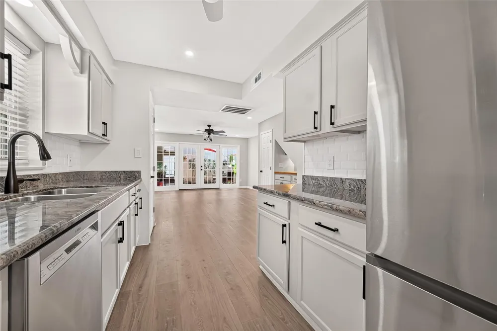 437 Bendwood Drive Houston, TX 77024