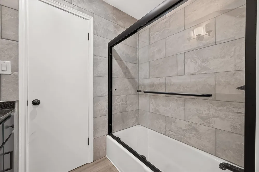 437 Bendwood Drive Houston, TX 77024