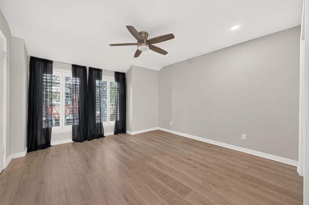 437 Bendwood Drive Houston, TX 77024