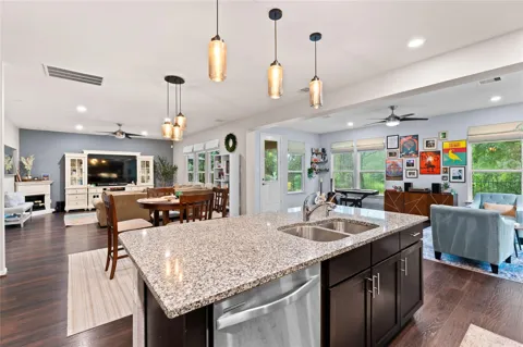 1942 Elkington Circle