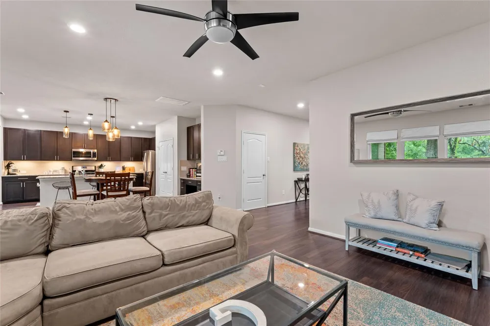 1942 Elkington Circle Conroe, TX 77304