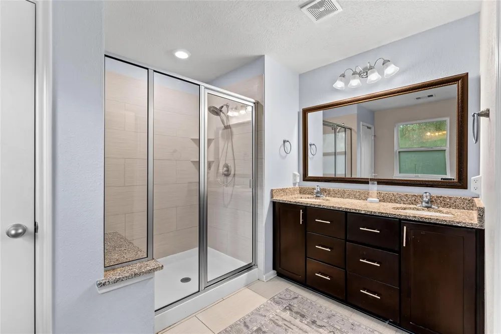 1942 Elkington Circle Conroe, TX 77304