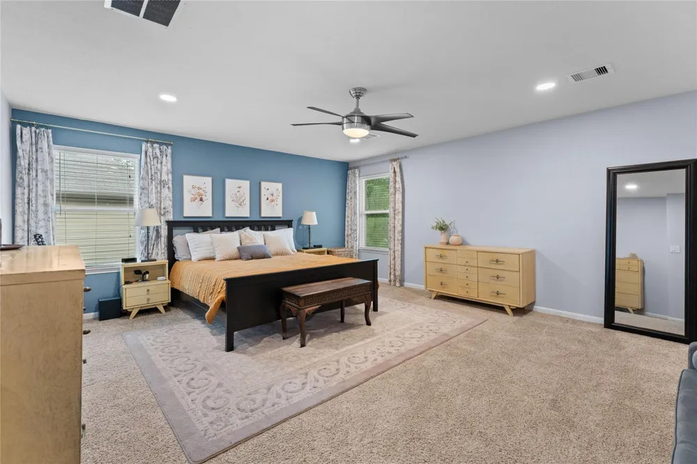 1942 Elkington Circle Conroe, TX 77304